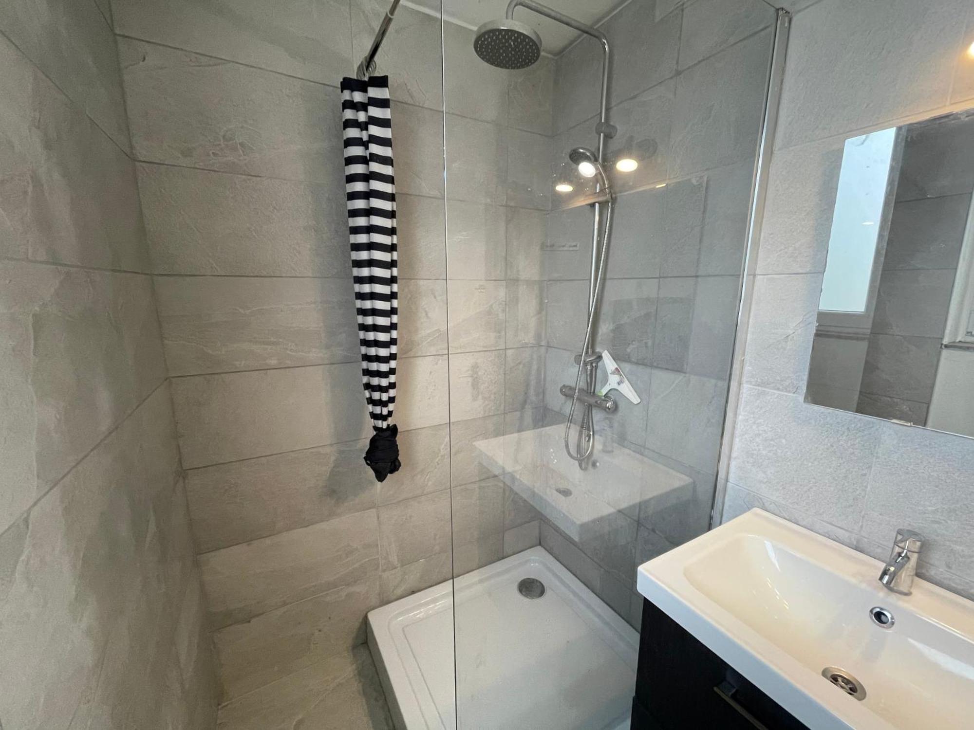 Appartement #6 : 2 Pieces Dernier Etage Tres Calme 40M2 à Strasbourg Extérieur photo